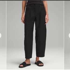 Lululemon City Sleek Barrel-Leg Pant *Light Utilitech Size 25 Black